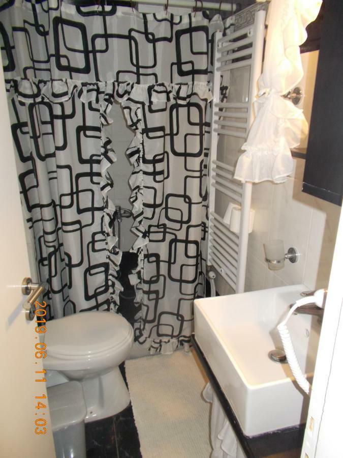Iris Apartments Apolpaina ภายนอก รูปภาพ